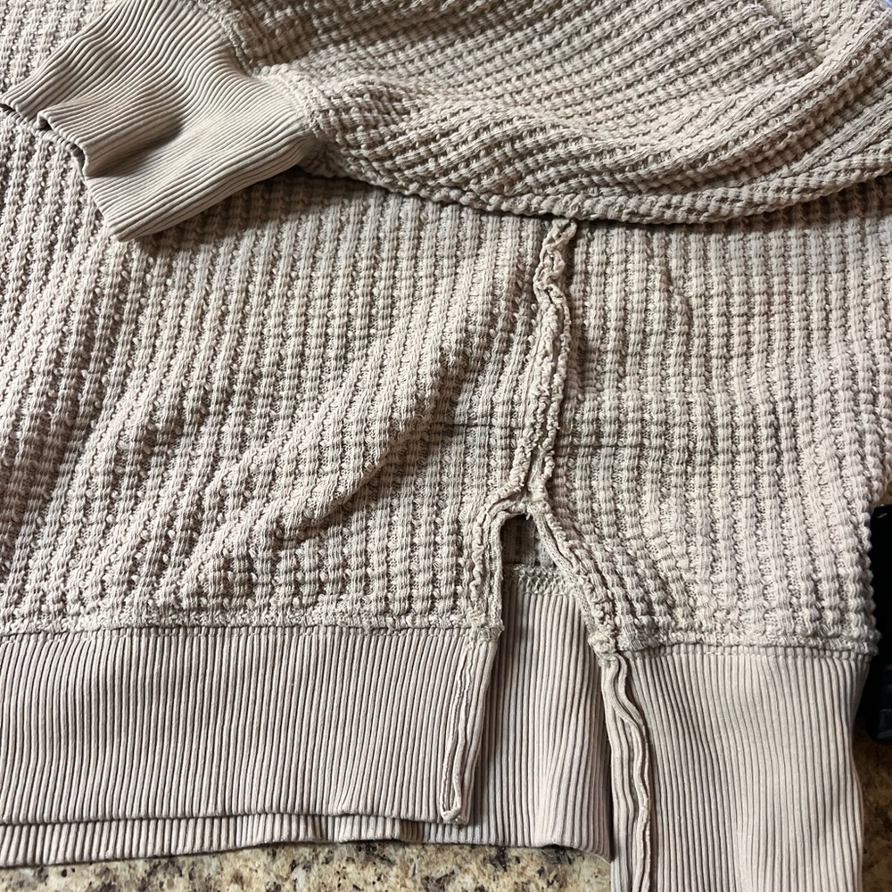 American Eagle Outfitters seriously lived in Beige waffle Sweater sweatshirt - Picture 3 of 10